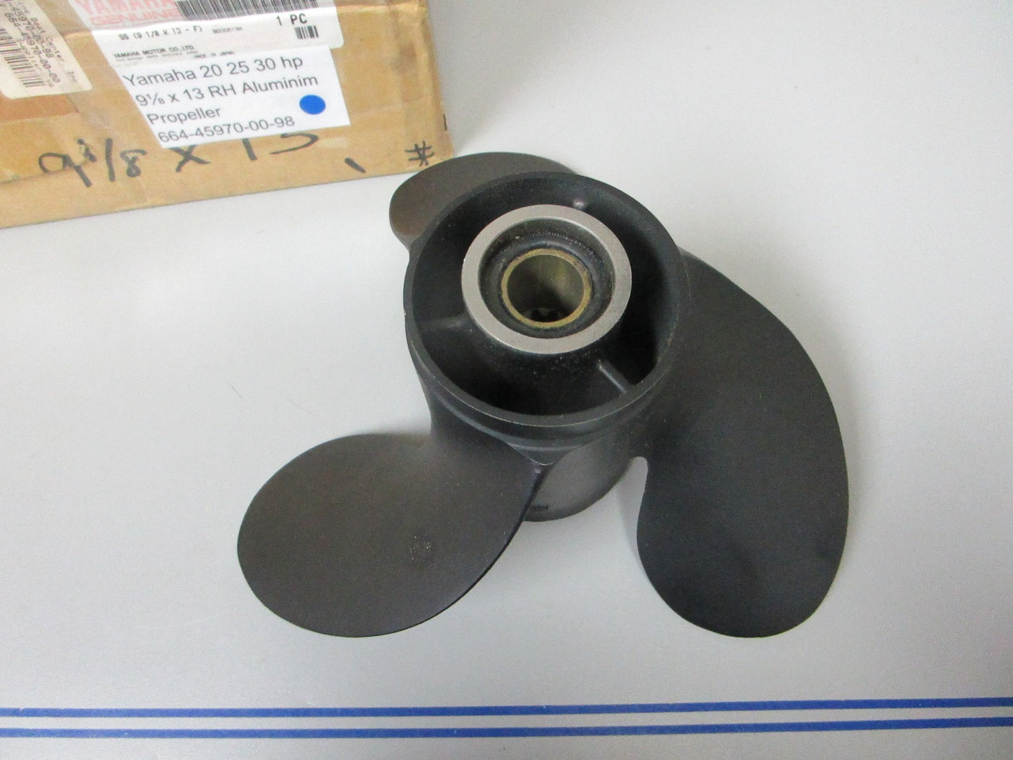 *NEW OEM* 0720 Yamaha 20 25 30 hp 9⅛ x 13 SS RH Propeller 664-45970-00-98