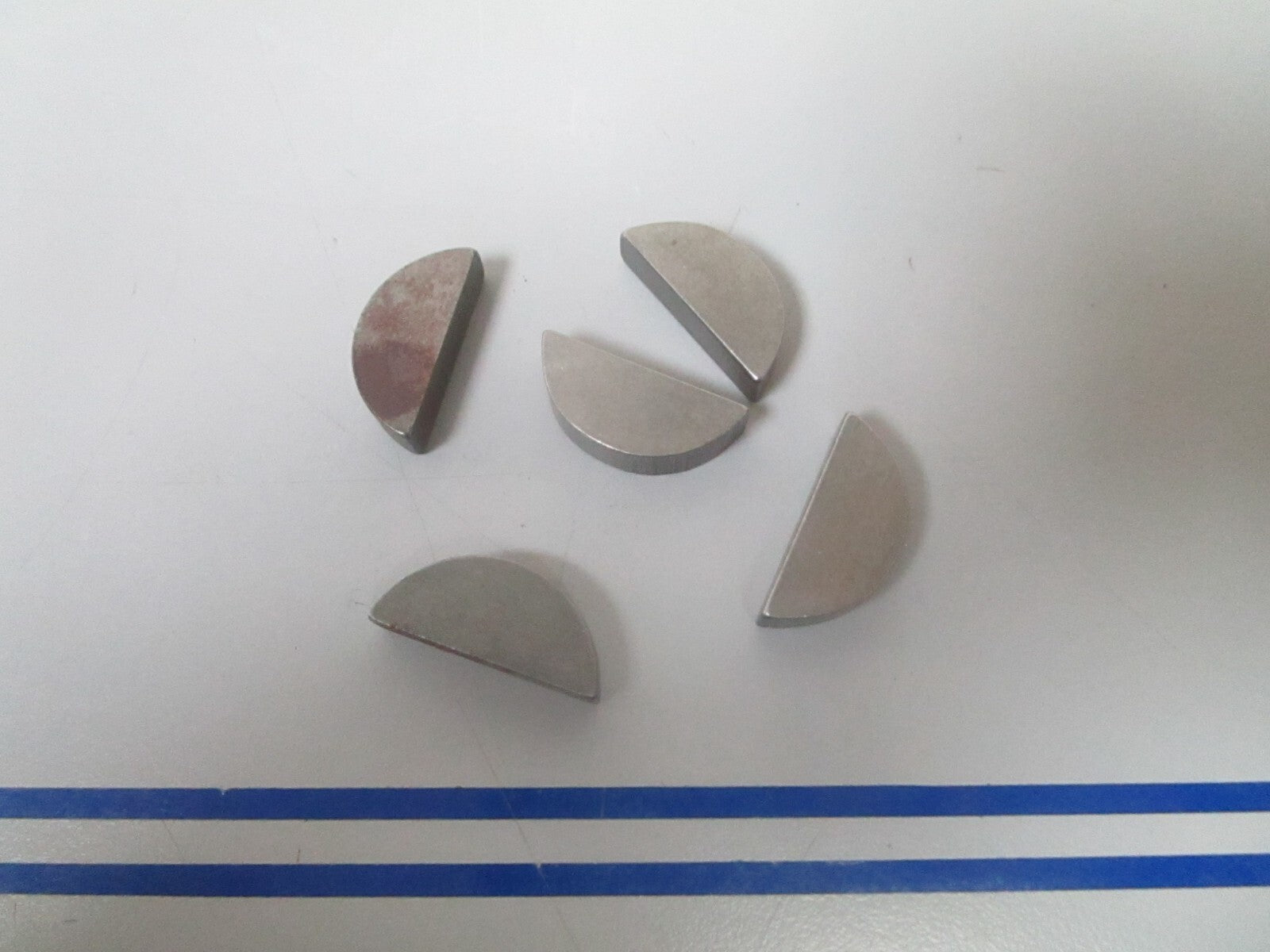 *NEW OEM* (LOT OF 5) 0810 Volvo Penta Woodruff Key 910122