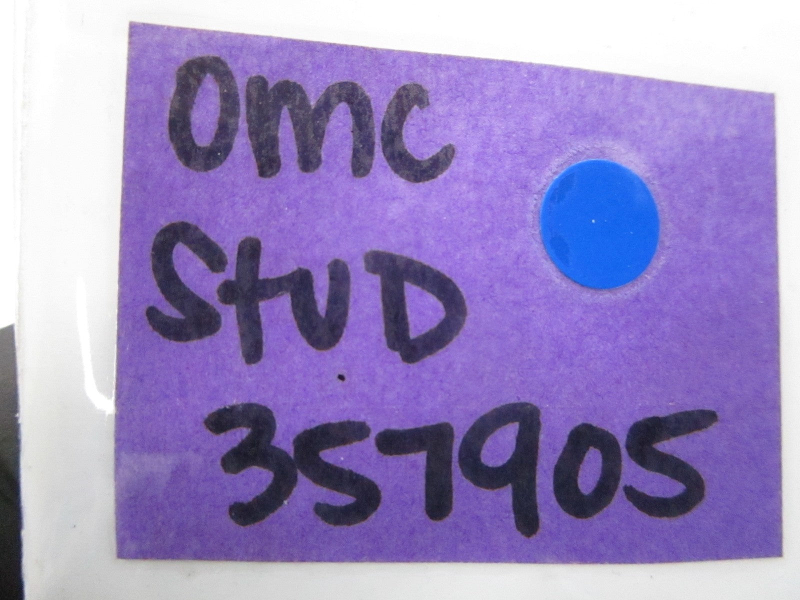 *NEW OEM* 0810 OMC Johnson Evinrude Stud 357905 0357905