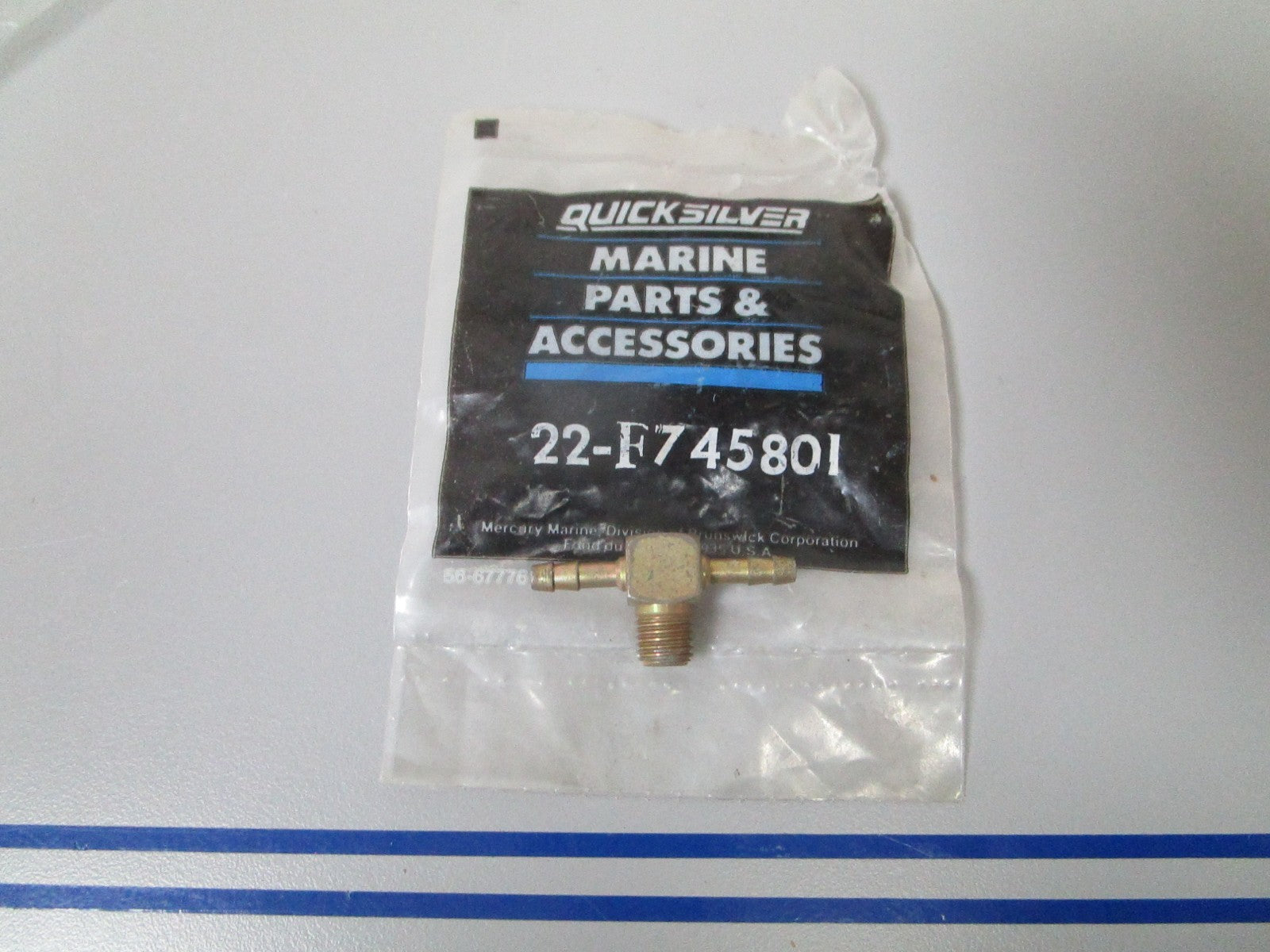 NEW OEM 22-F745801 Mercury Force Fitting 0810