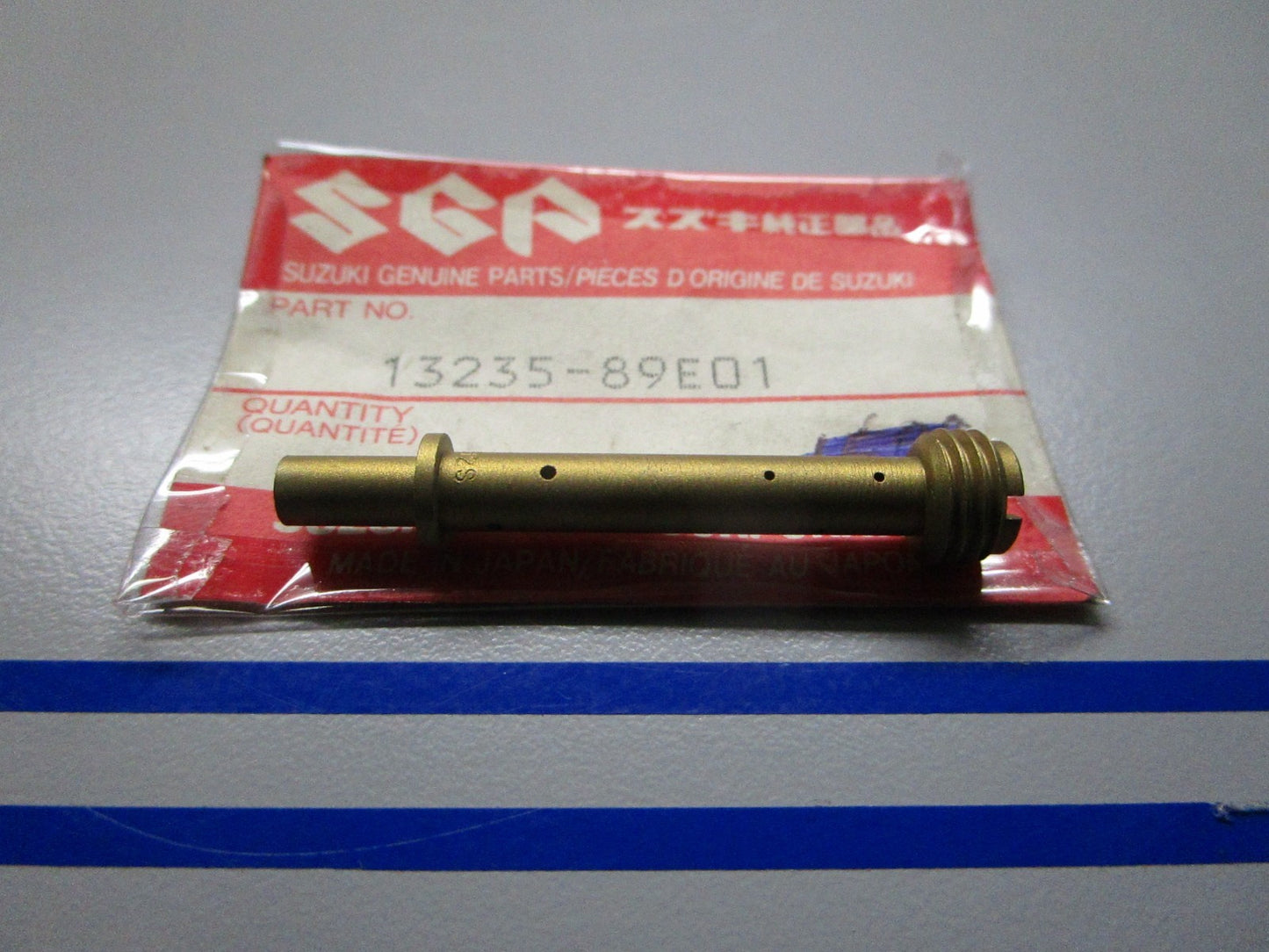 *NEW OEM* 0810 Suzuki Nozzle 13235-89E01