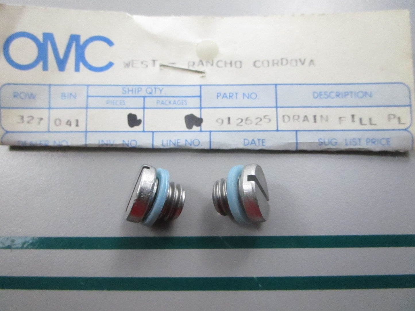 NEW OEM (LOT OF 2) 912625 0912625 OMC Johnson Evinrude Drain Fill Plug 0810