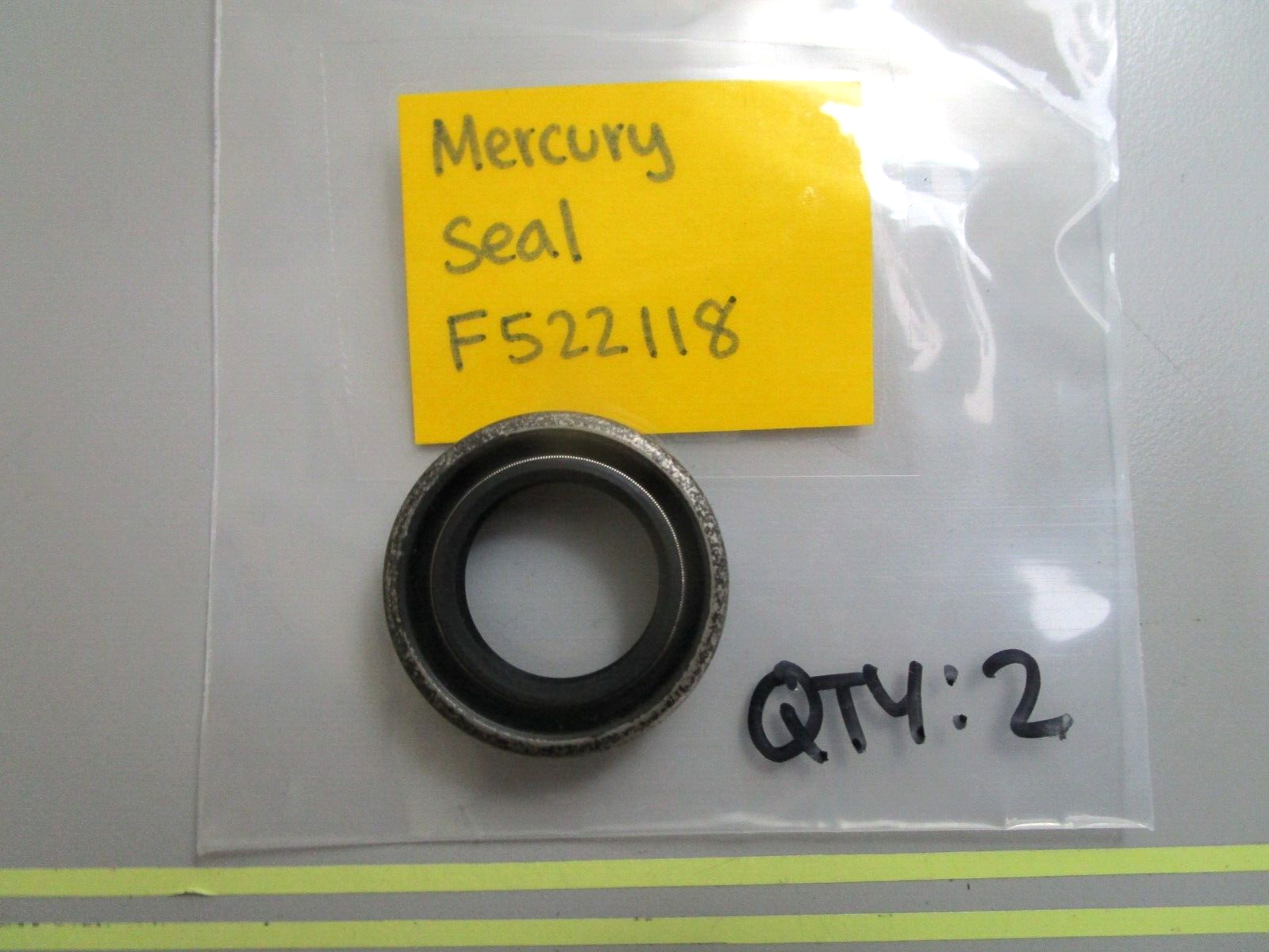 *NEW OEM* 0750 Mercury Quicksilver SEAL F522118
