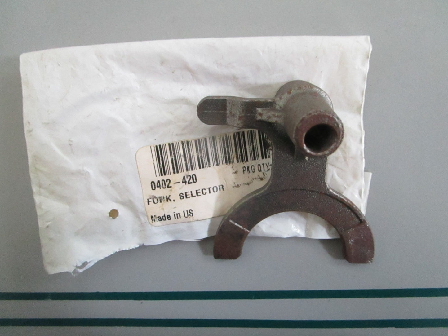 NEW OEM 0402-420 Arctic Cat Selector Fork 0820