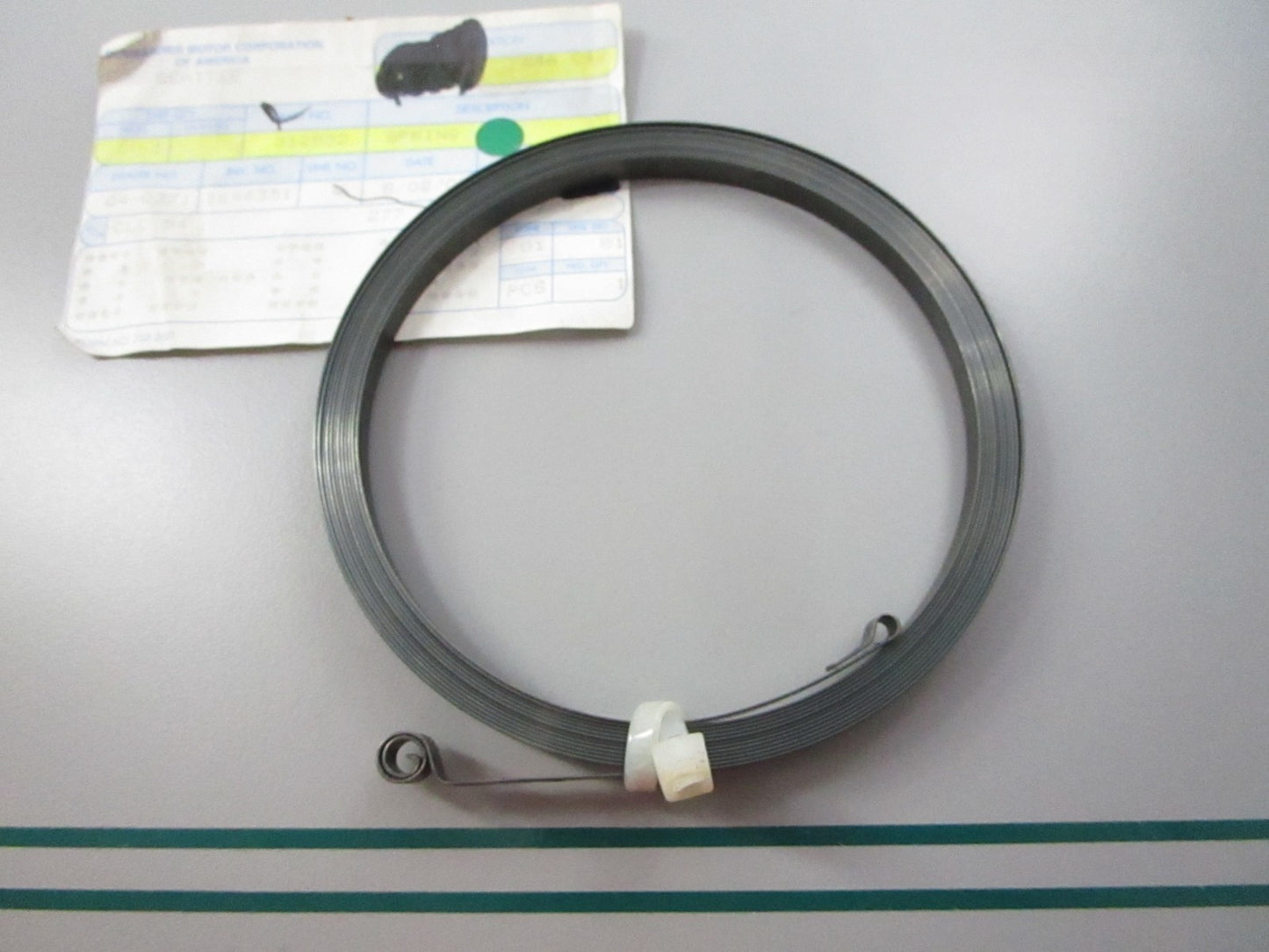 NEW OEM 312932 0312932 OMC Johnson Evinrude Spring 0810