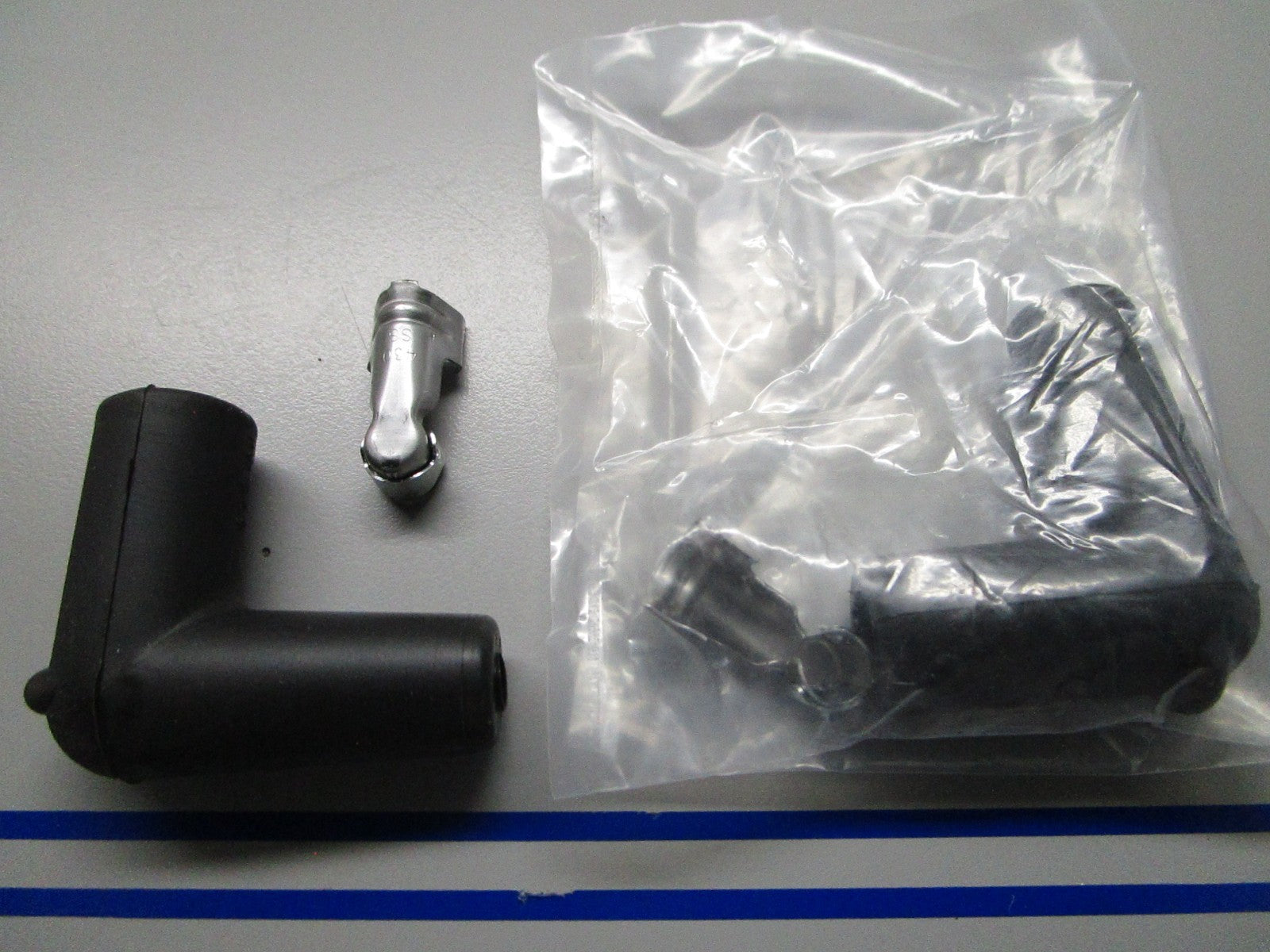 *NEW OEM* (LOT OF 2) 0810 Mercury Quicksilver Boot 85-63709A1