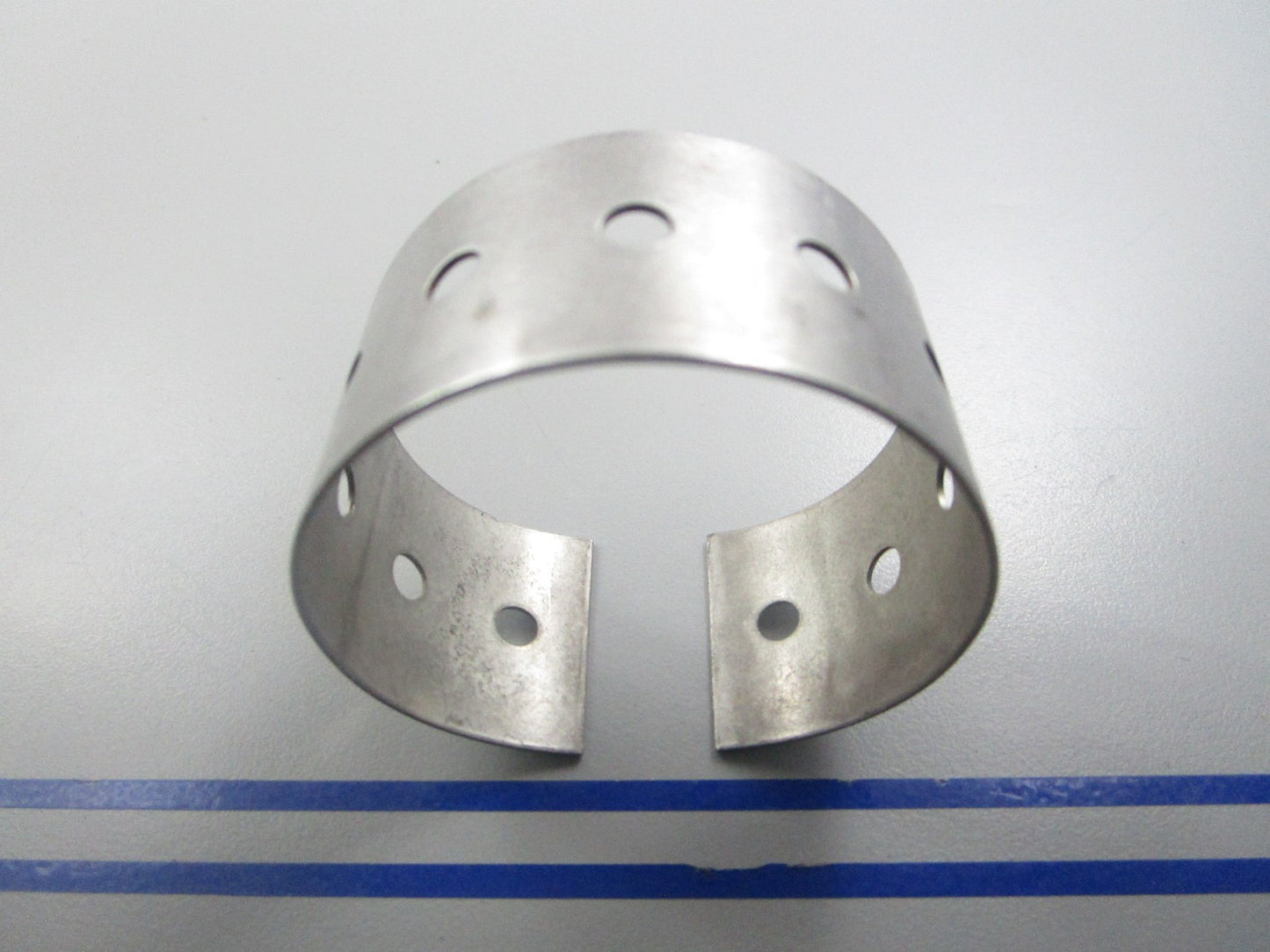 *NEW OEM* 0810 OMC Johnson Evinrude Pivot Liner 308602 0308602