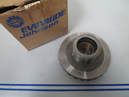*NEW OEM* 0720 OMC Johnson Evinrude 26T Forward Gear 435086 0435086