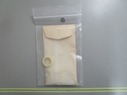 *NEW OEM* 0810 OMC Johnson Evinrude Bushing 309689 0309689