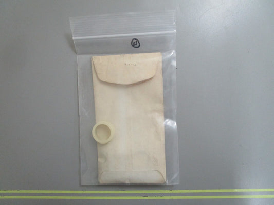 *NEW OEM* 0810 OMC Johnson Evinrude Bushing 309689 0309689