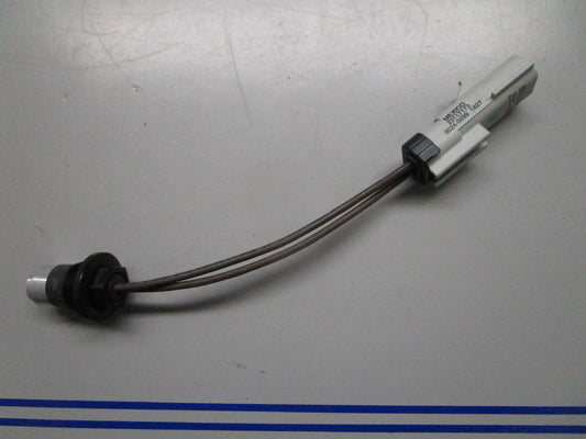 *NEW OEM* 0820 Volvo Penta Temperature Sensor 23117173