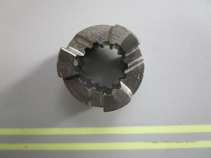 *NEW OEM* 0820 OMC Johnson Evinrude Clutch Dog Shifter 5030280