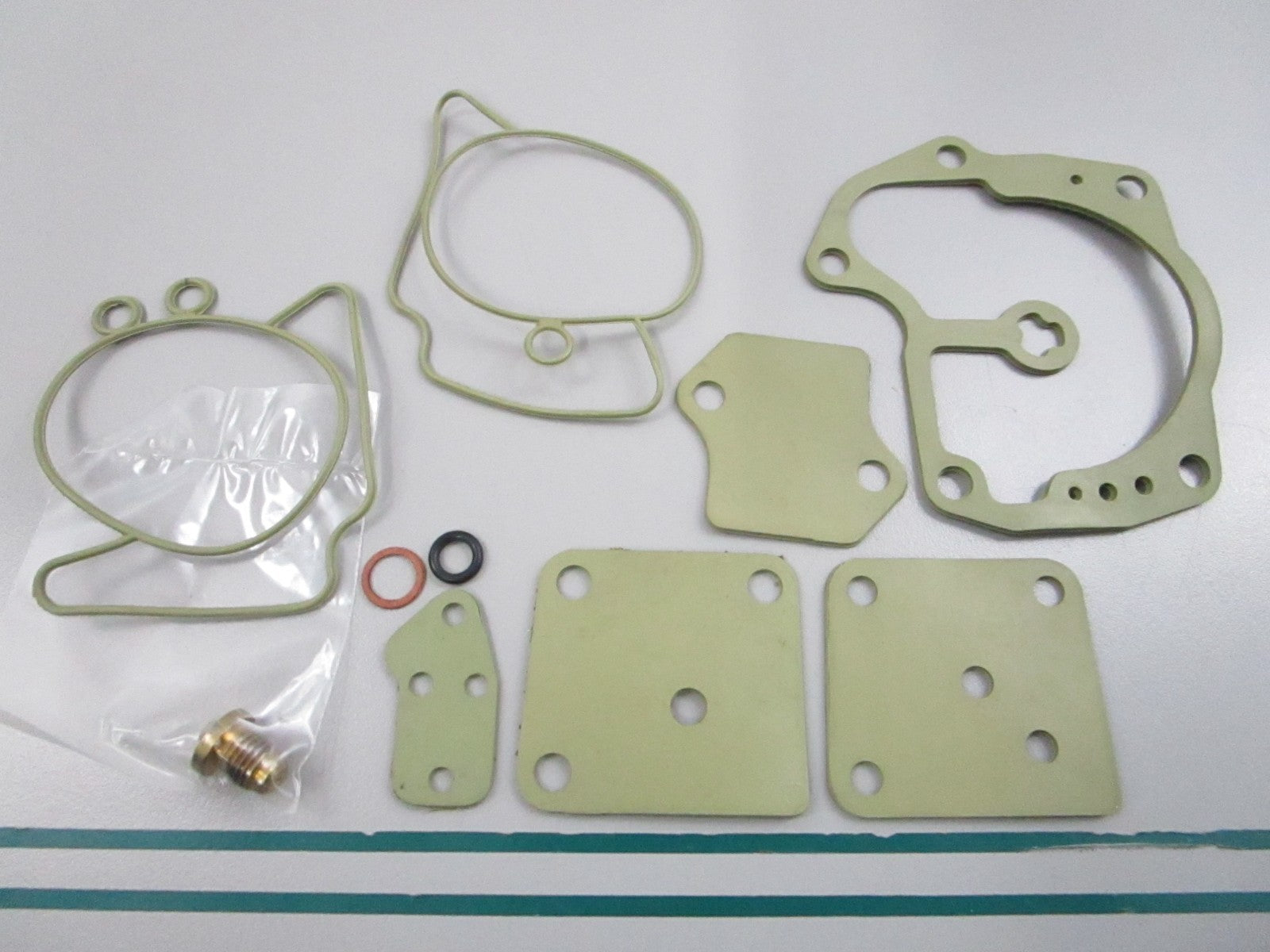 NEW 18-7248 Replaces: 437327 Sierra Carburetor Kit 0810