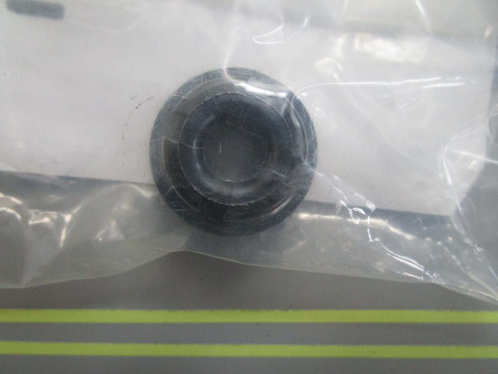 *NEW OEM* 0810 OMC Johnson Evinrude Thermostat Housing 336178 0336178