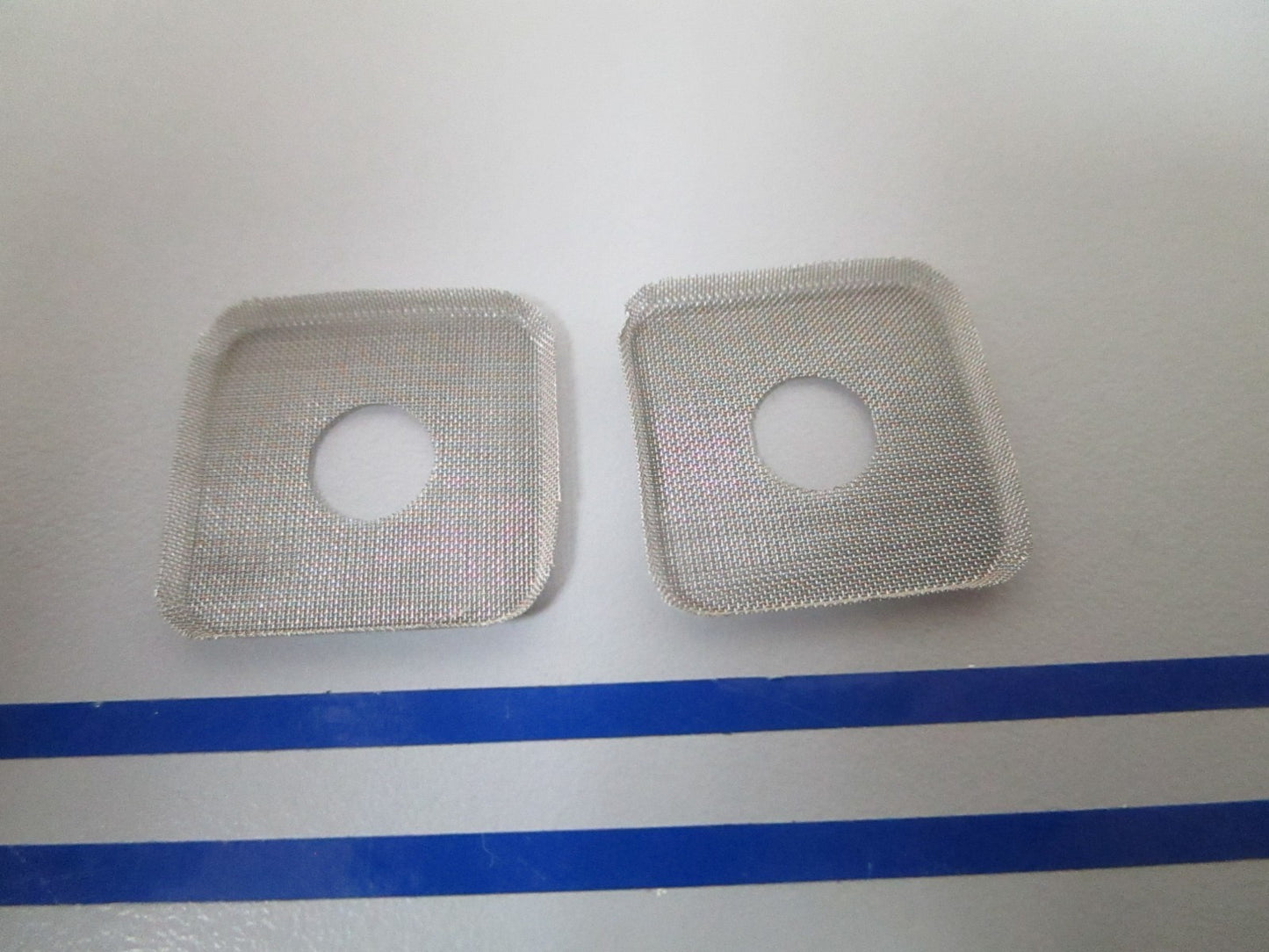 NEW OEM (LOT OF 2) 312633 0312633 OMC Johnson Evinrude Screen 0810