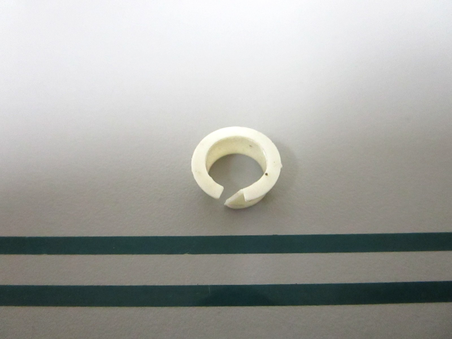 NEW OEM 318194 0318194 OMC Johnson Evinrude Bushing 0810