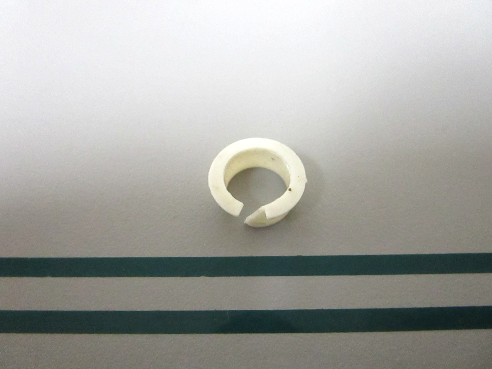 NEW OEM 318194 0318194 OMC Johnson Evinrude Bushing 0810