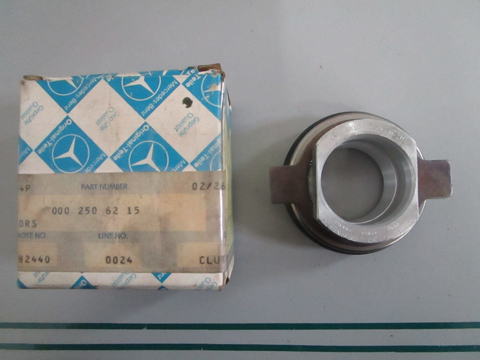 NEW OEM 0002506215 Mercedes-Benz Clutch Release Bearing 0820