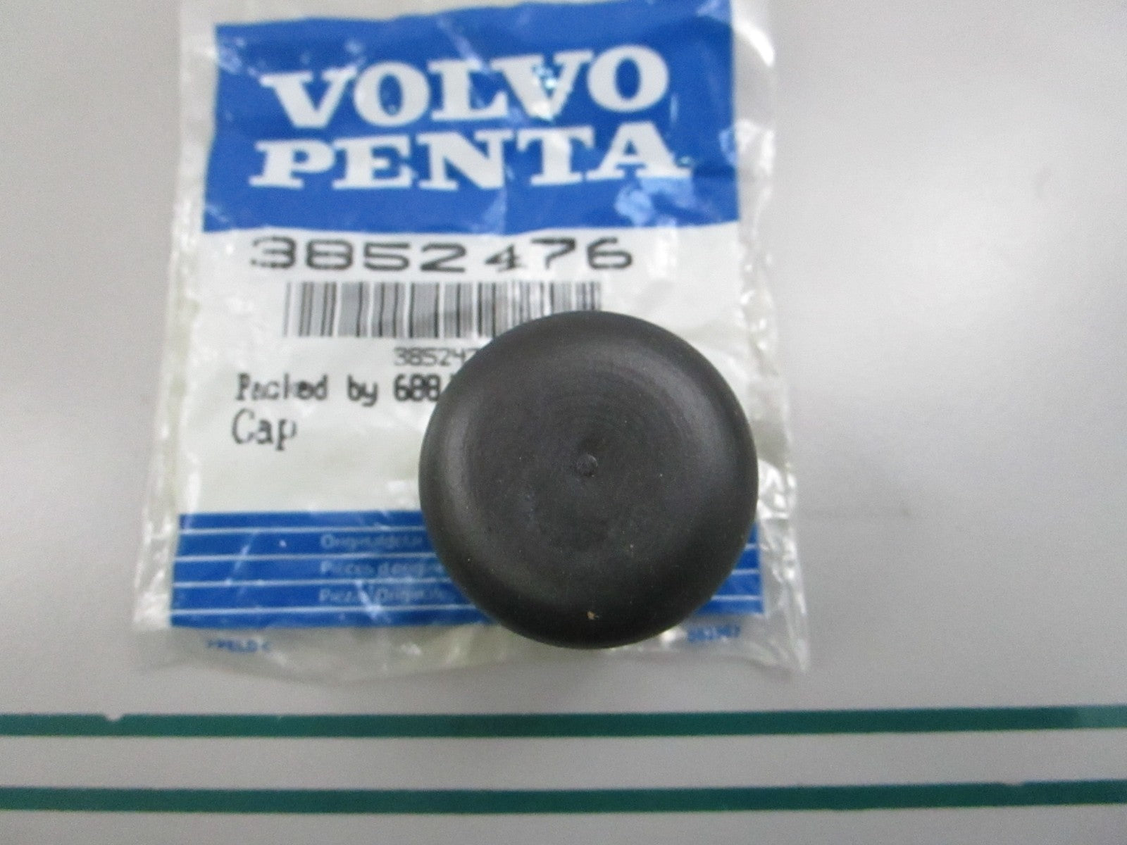 NEW OEM 3852476 Volvo Penta Cap 0810