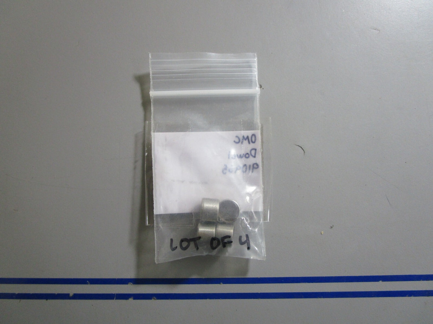 *NEW OEM* (LOT OF 4) 0810 OMC Johnson Evinrude Dowel 910965 0910965