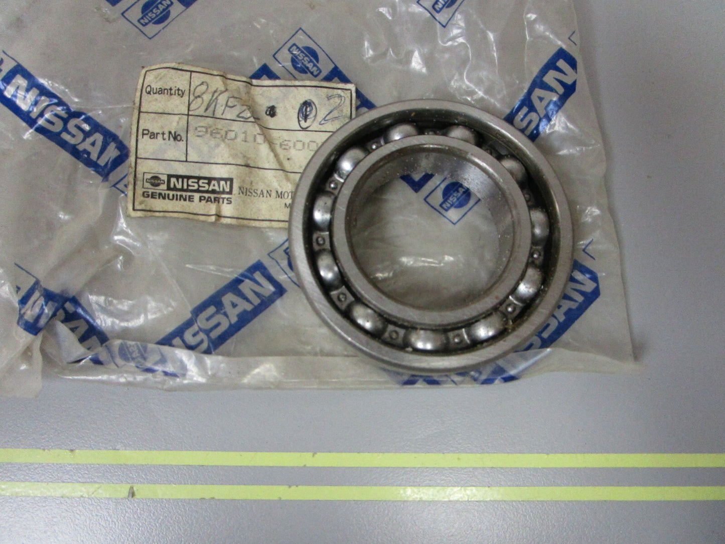 *NEW OEM* 0720 Nissan Tohatsu Bearing 960106007