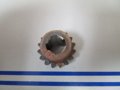 NEW OEM 313235 0313235 OMC Johnson Evinrude Gear 0810