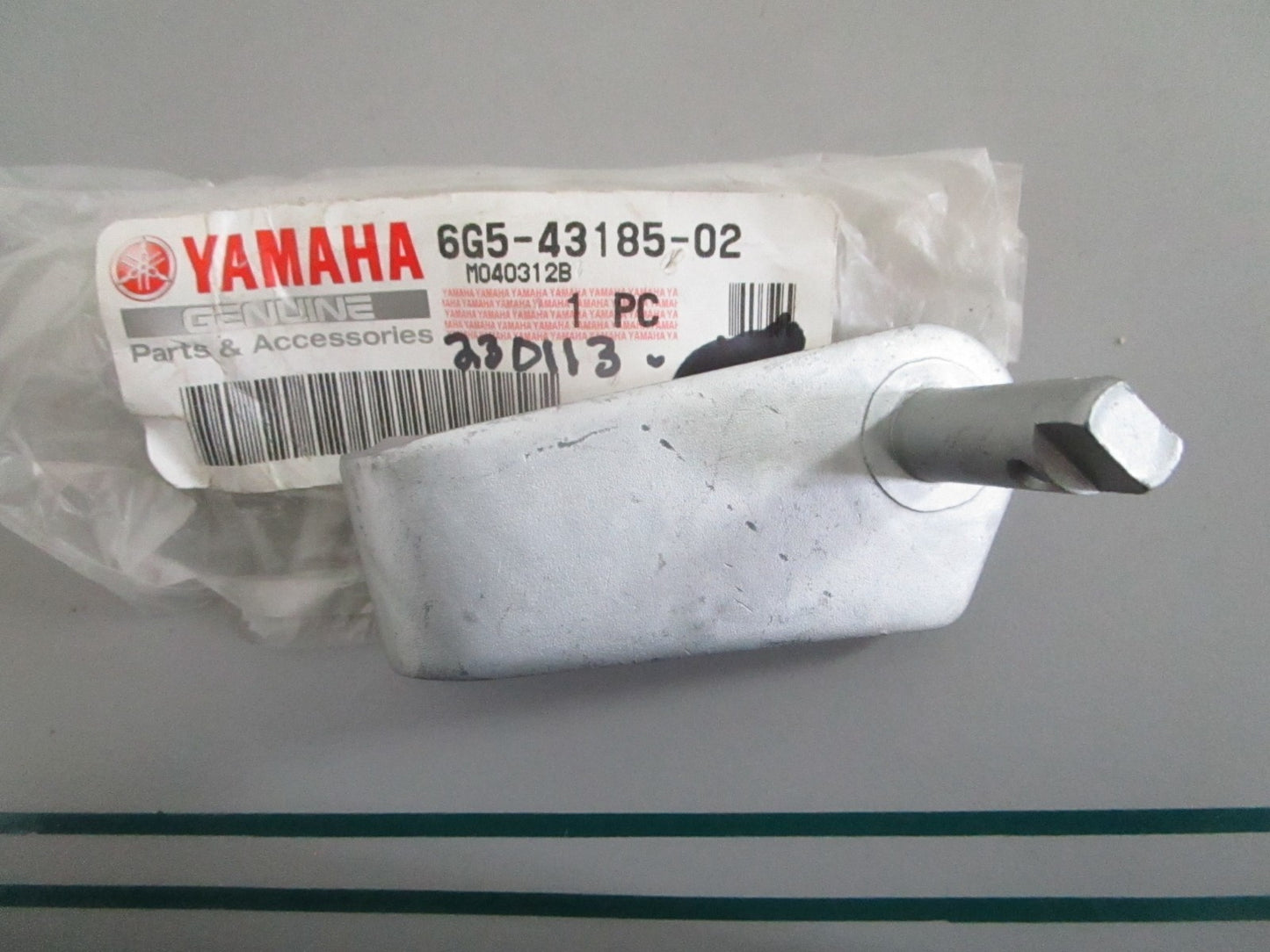 NEW OEM 6G5-43185-02-00 Yamaha Tilt Stop Lever 0820