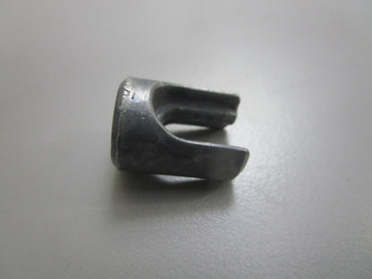 *NEW OEM* 0810 Volvo Penta Retainer 3852019