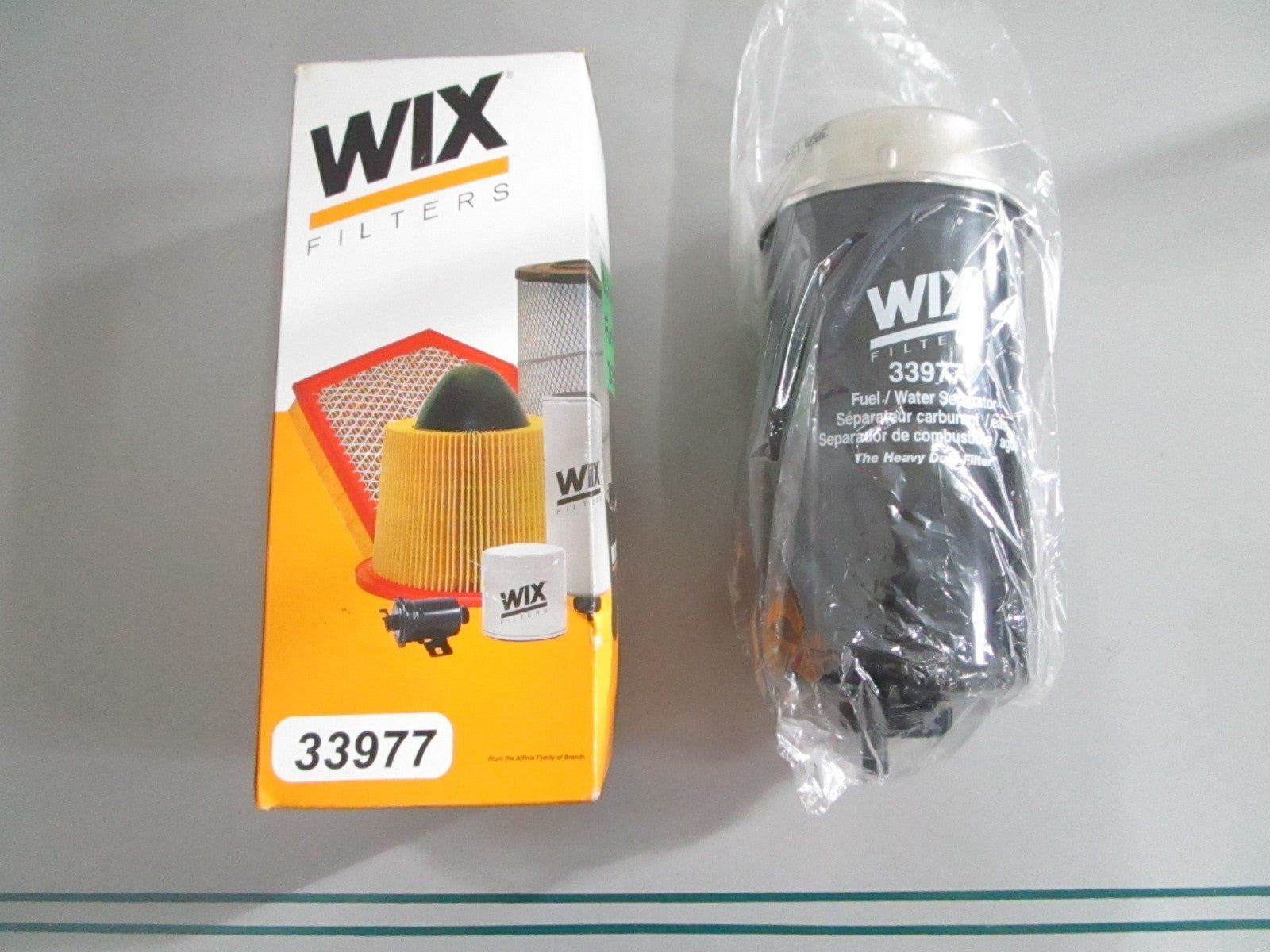NEW OEM 33977 Wix Fuel Filter 0820