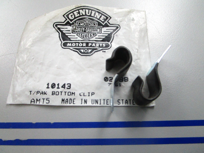 *NEW OEM* (LOT OF 2) 0810 Harley Davidson Bottom Clip 10143
