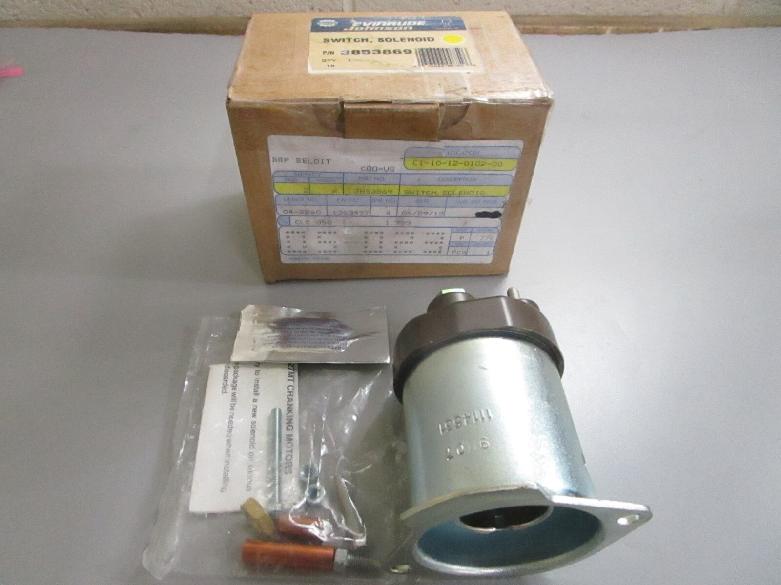 *NEW OEM* 0810 OMC Johnson Evinrude Solenoid Switch 3853869