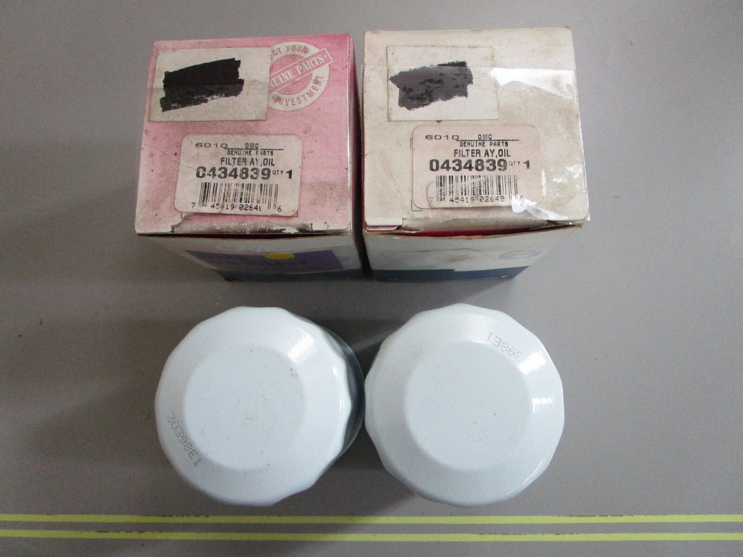 *NEW OEM* (LOT OF 2) 0820 OMC Johnson Evinrude Oil Filter 434839 0434839