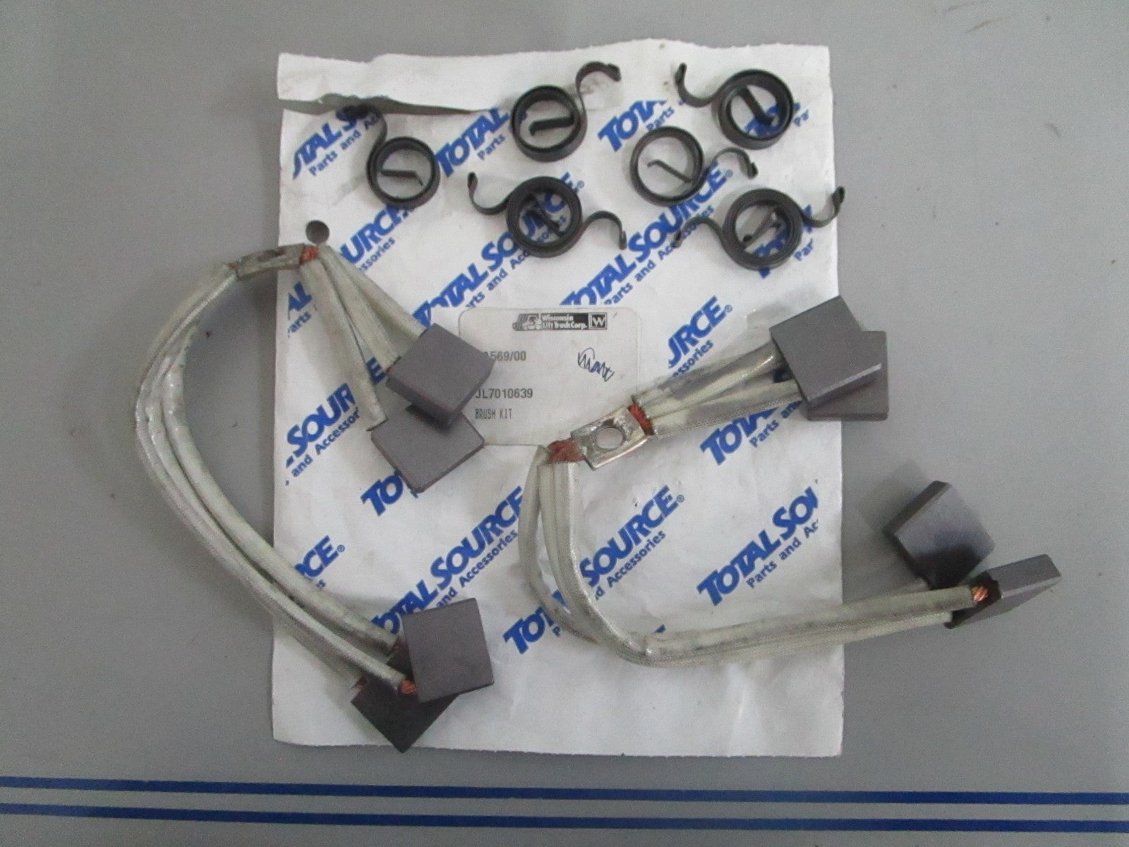 *NEW* 0820 Total Source Brush Kit JL7010639 For: JLG
