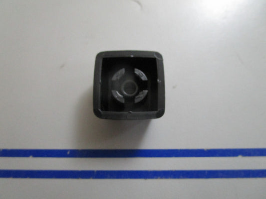 *NEW OEM* 0810 Mercury Quicksilver Button 85896
