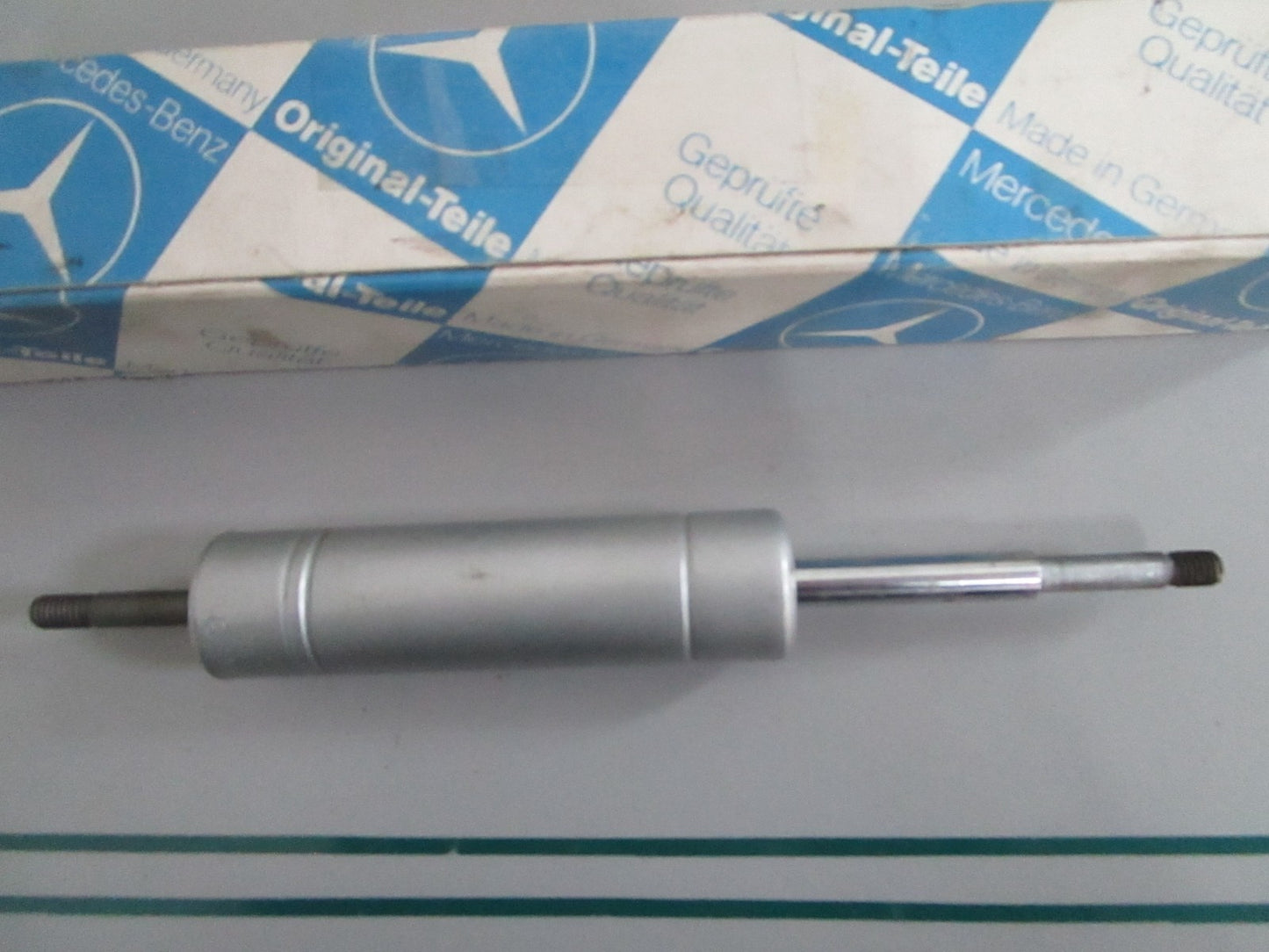 NEW OEM 1162400248 Mercedes-Benz Shock Absorber 0820