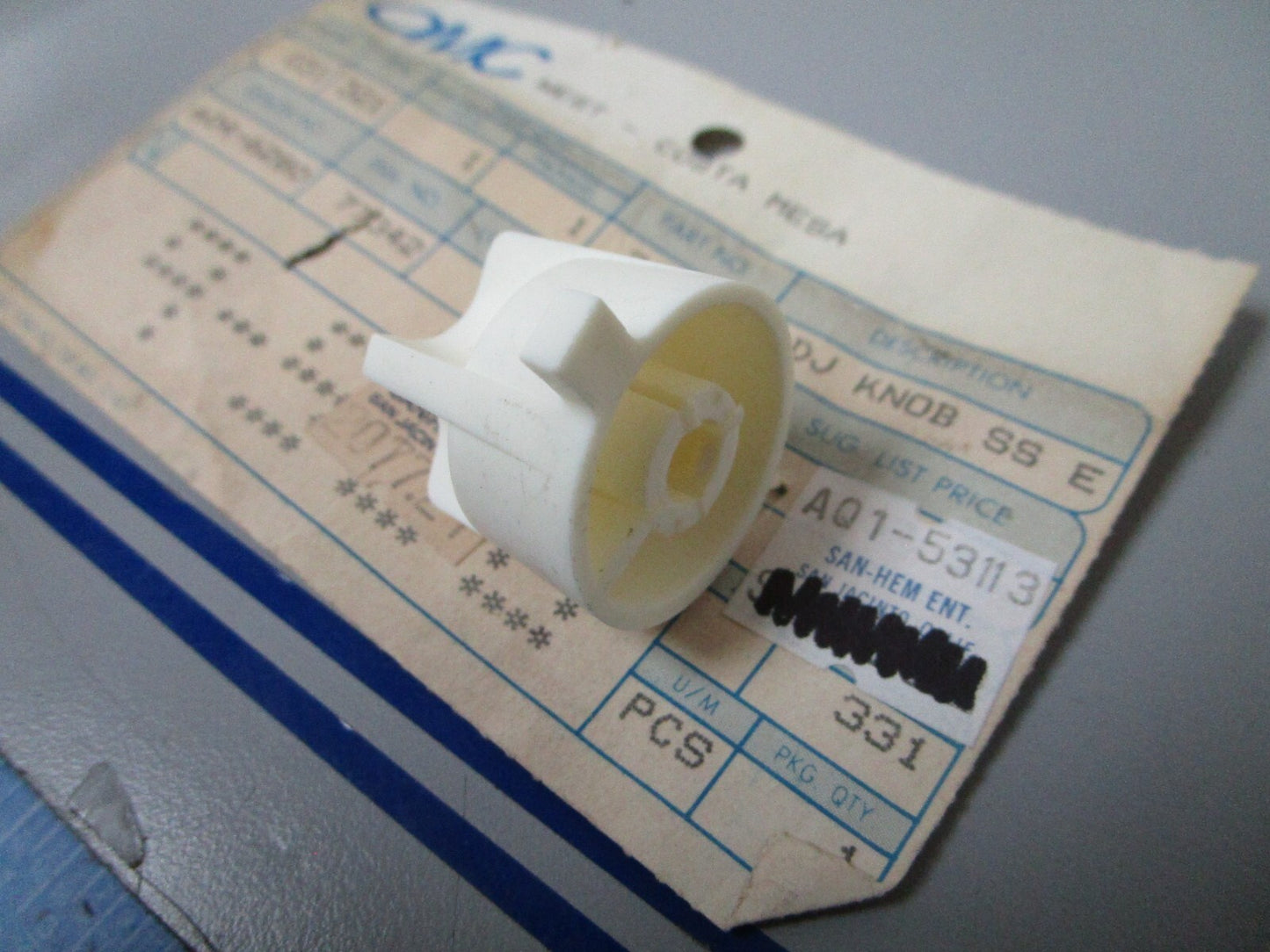 *NEW OEM* 0810 OMC Johnson Evinrude Adjustment Knob 207721 0207721