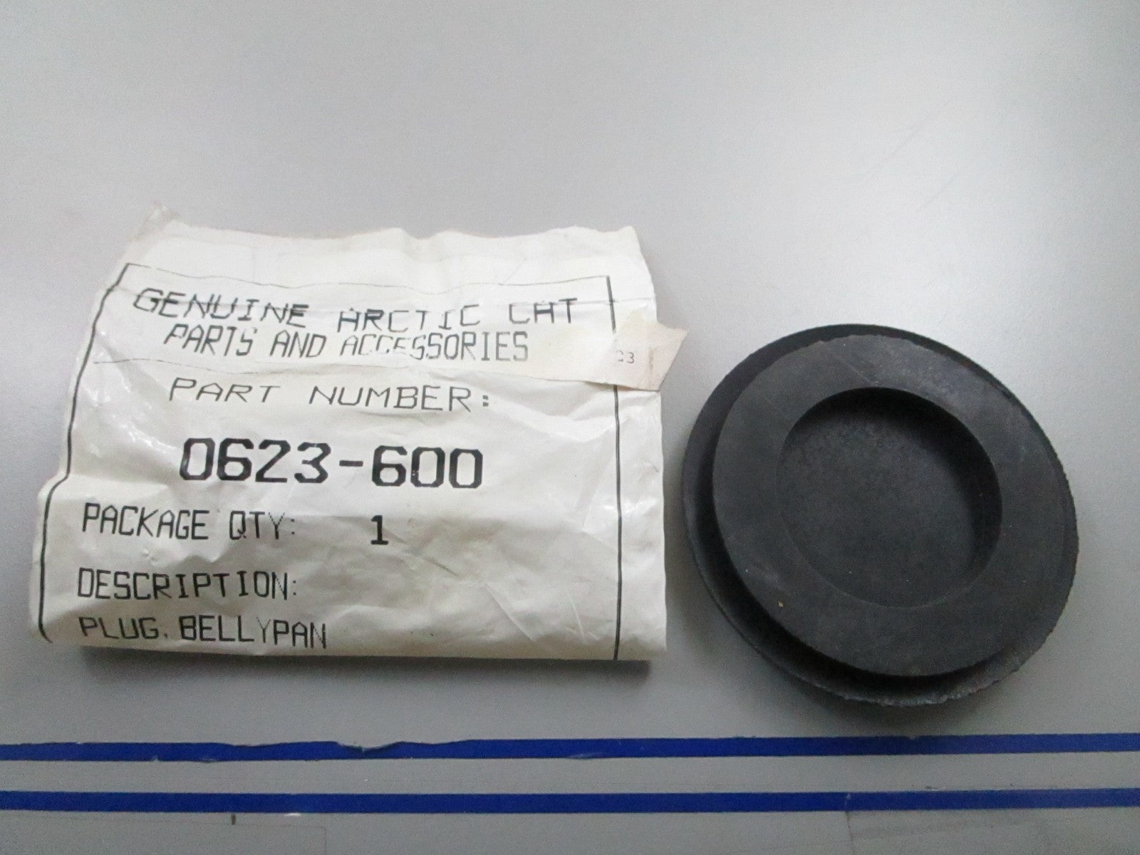*NEW OEM* 0810 Arctic Cat Plug 0623-600