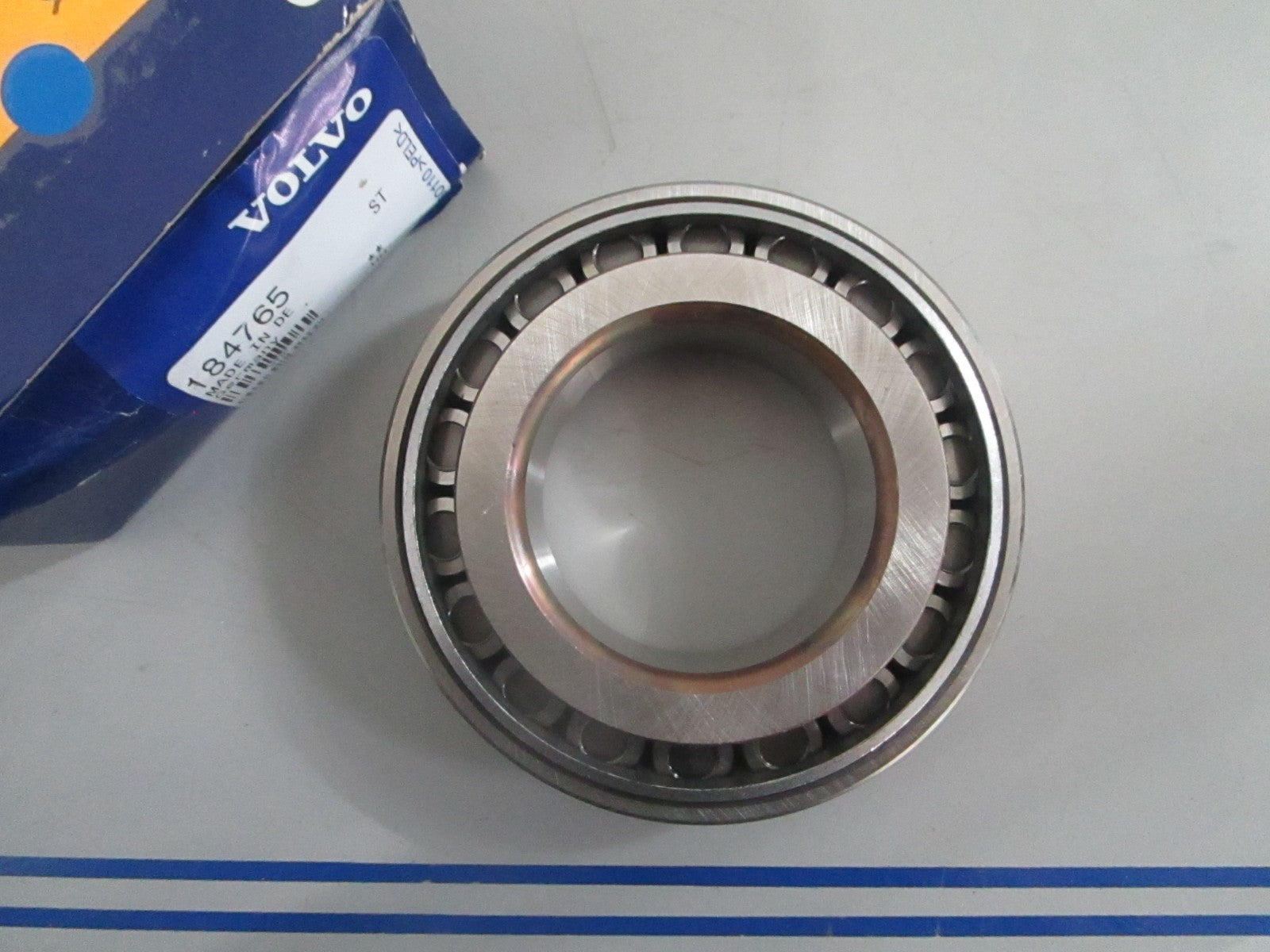 *NEW OEM* 0820 Volvo Penta Lower Gear Unit Bearing 184765