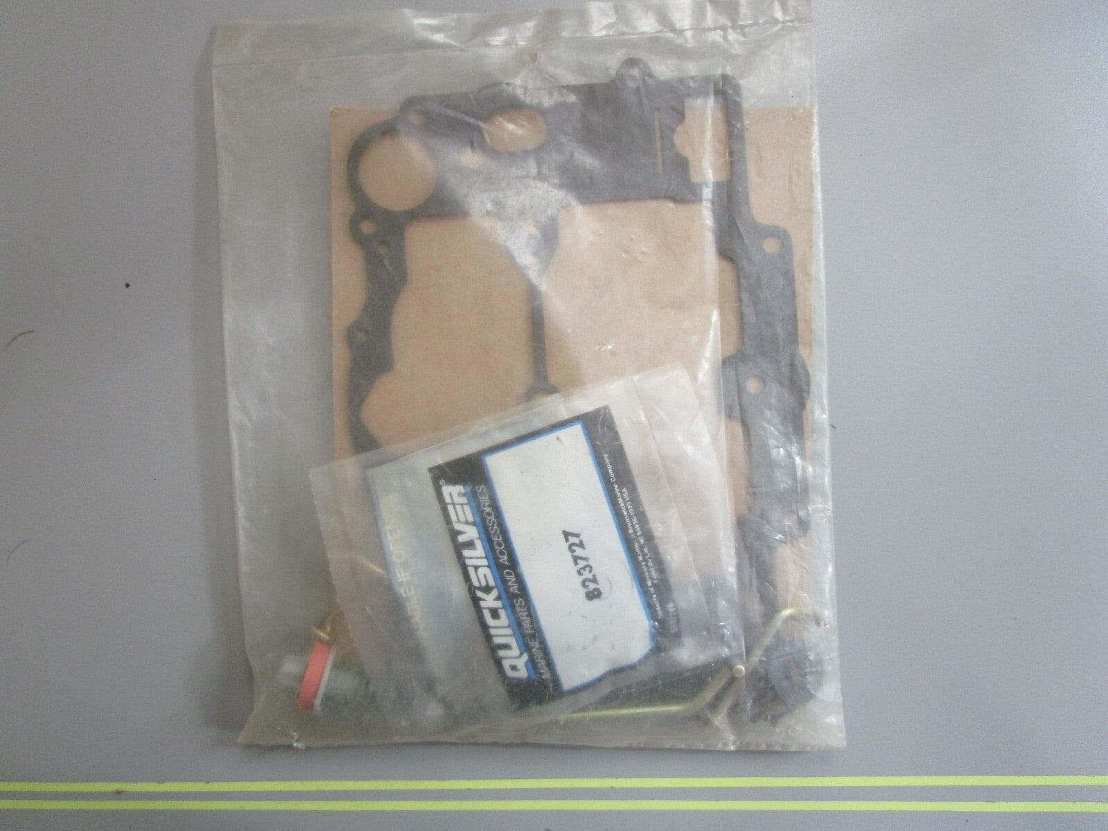 *NEW OEM* 0820 Mercury Quicksilver Overhaul Kit 835076