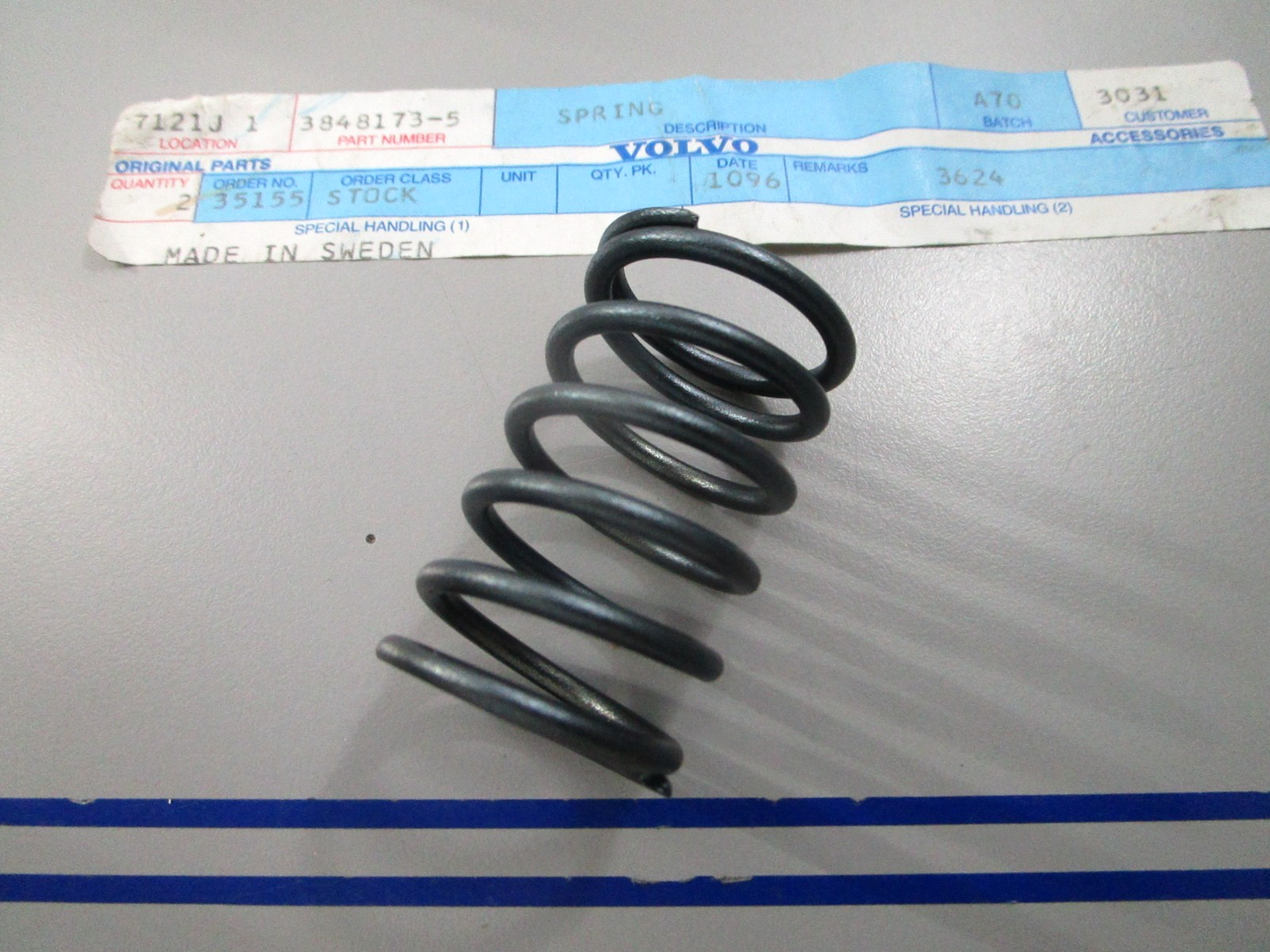 *NEW OEM* 0810 Volvo Penta Spring 3848173