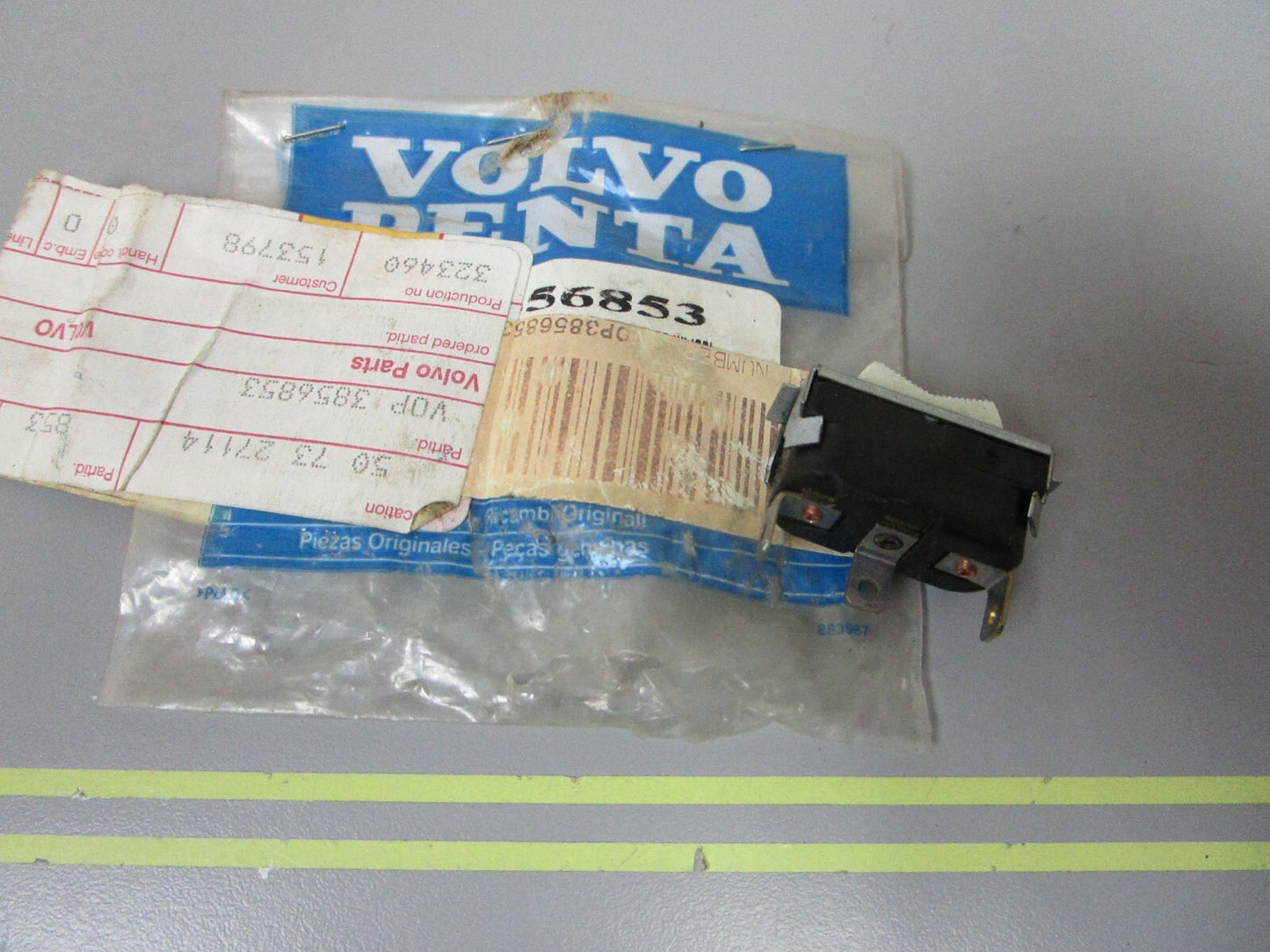 *NEW OEM* 0810 Volvo Penta Switch 3856853