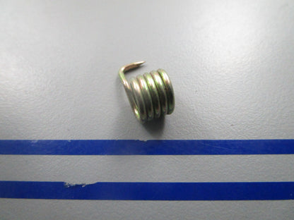 *NEW OEM* 0810 OMC Johnson Evinrude Spring 510231 0510231