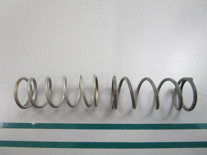 NEW OEM (LOT OF 2) 303357 0303357 OMC Johnson Evinrude Lower Bearing Spring 0810