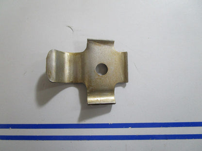 *NEW OEM* 0810 John Deere Clamp R34838