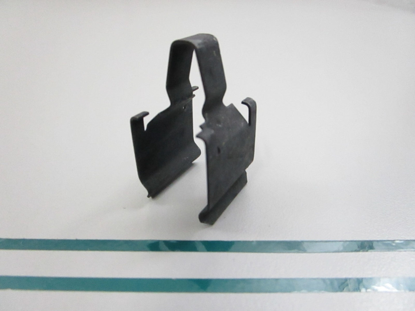 John Deere NEW OEM Snap-In Clip Fastener L153768 NOS 0810