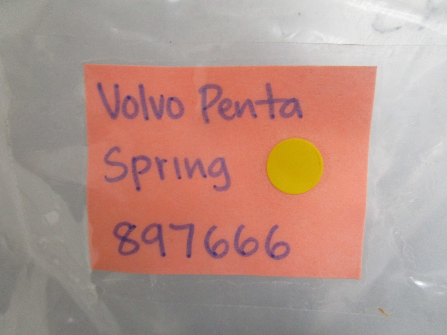 *NEW OEM* 0810 Volvo Penta Spring 897666