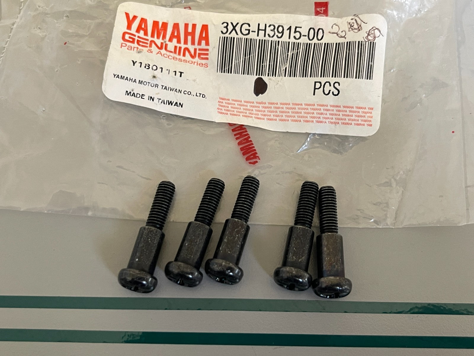 NEW OEM (LOT OF 5) 3XG-113915-00-00 Yamaha Lever Fitting Screw 0810