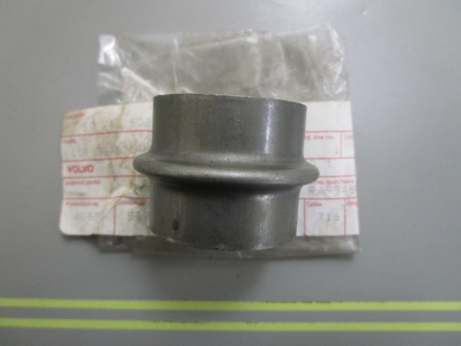 *NEW OEM* 0820 Volvo Penta Sleeve 3852304