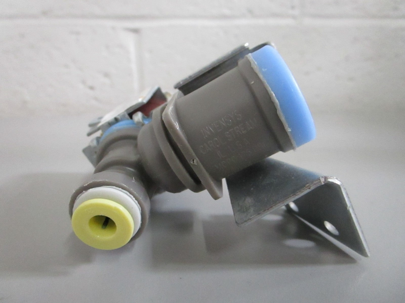 Whirlpool NEW OEM Refrigerator Water Inlet Valve W11766865 NOS Genuine 0820