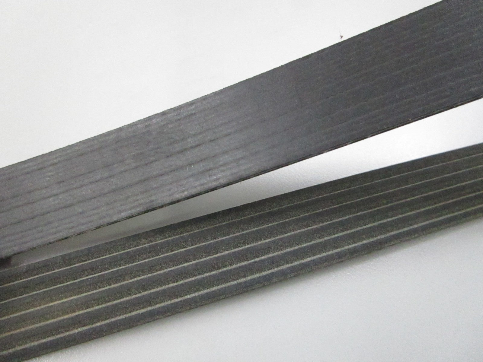 Gates K060876 Micro-V Serpentine Belt 6-Rib 87.57in NEW 0810